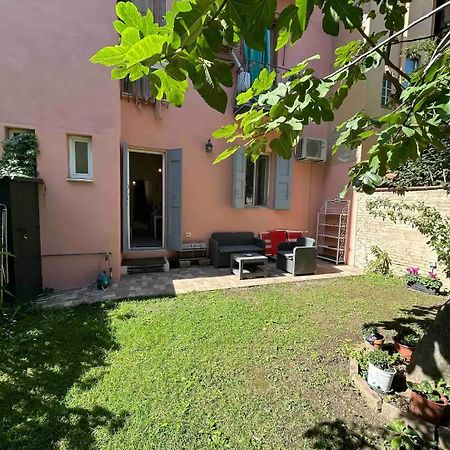Apartamento Oasis In The Centre Of Bolonia Exterior foto